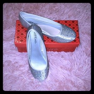 HotCakes Silver Flats